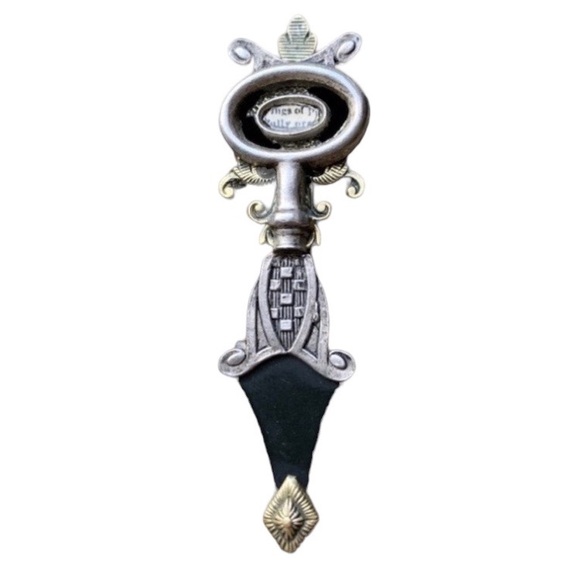 unmarked Jewelry - Unique One of Kind Silver Black Enamel Artesian Brooch Pin Jewelry